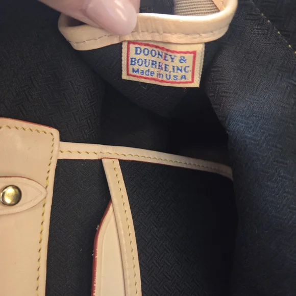 Vintage Dooney & Bourke USA Cabriolet Dome Satchel Taupe Canvas Brass Hardware - Picture 14 of 16